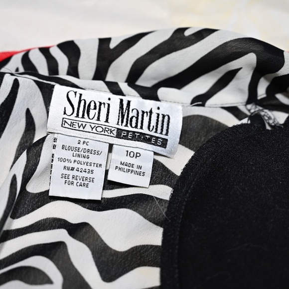 Sheri Martin Open Front Zebra Print Blouse – Size 10P – Red Accent – Shoulder Pa - Picture 3 of 3